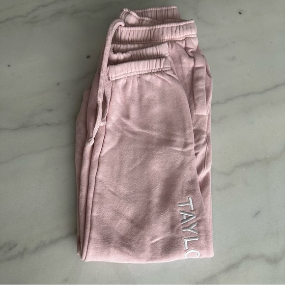 NEW Taylor Swift Pink Sweatpants - Size XS - Picture 5 of 6